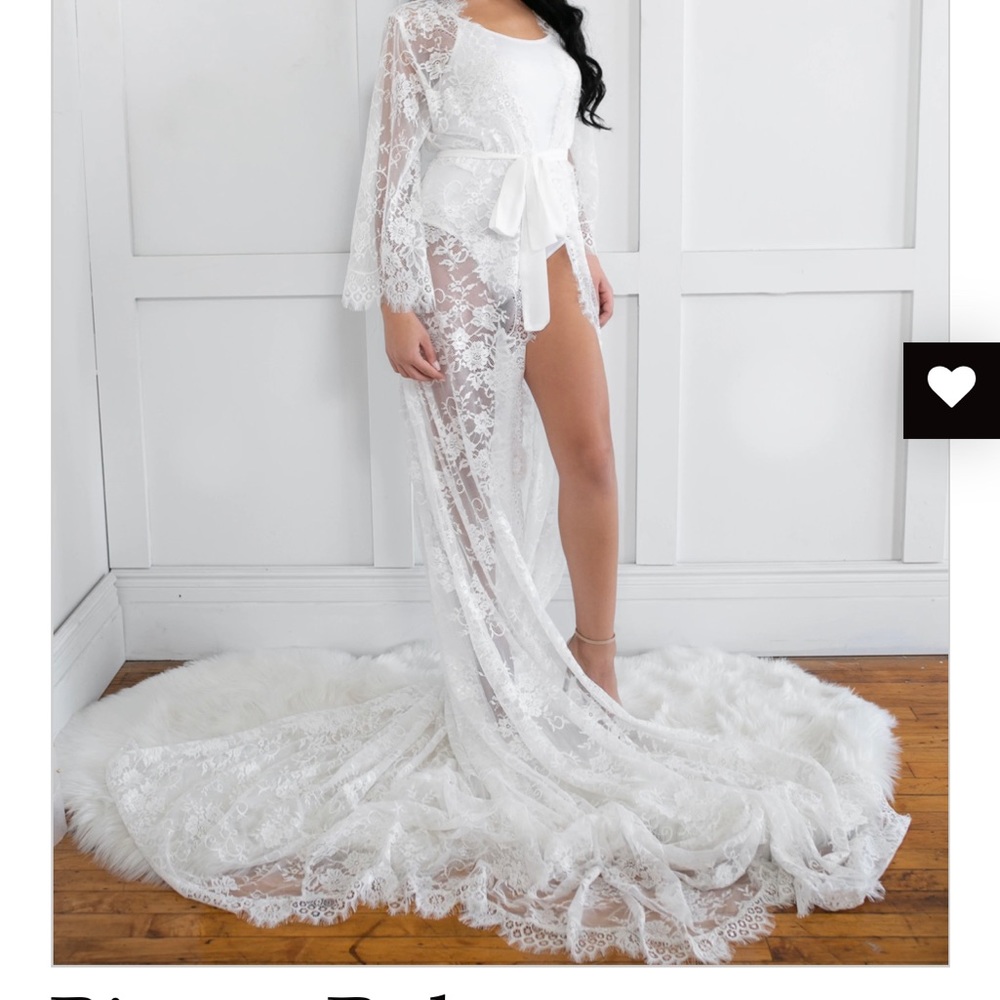 Le El New York bridal robe